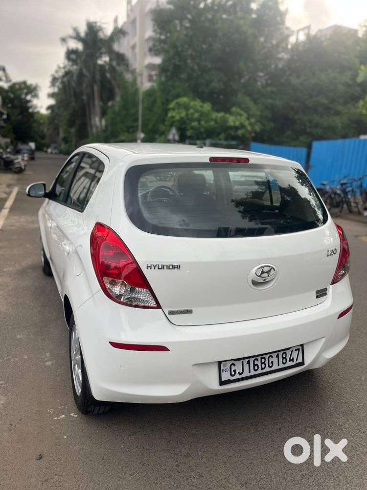 Hyundai I20 Sportz 1.4 Crdi 6 Speed Bs-iv, 2014, Diesel