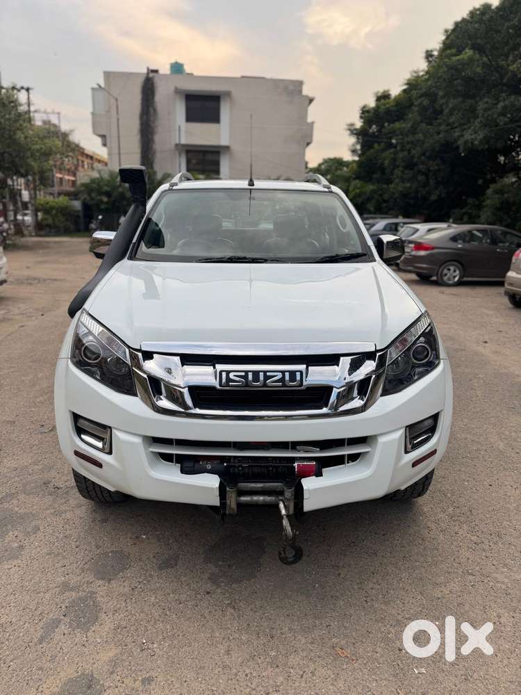 Isuzu V-cross Z 4x4 Mt, 2018, Diesel