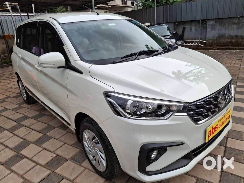 Maruti Suzuki Ertiga Vxi At Petrol, 2022, Petrol