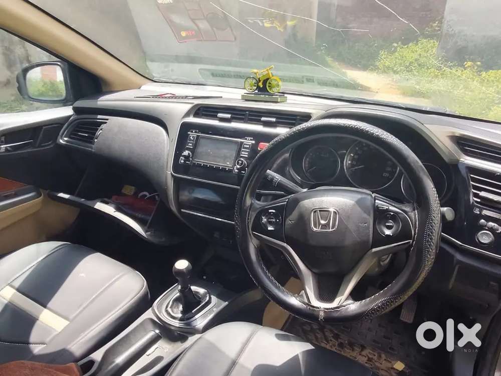 2014 Model Ekh Dum Mast Condition Car