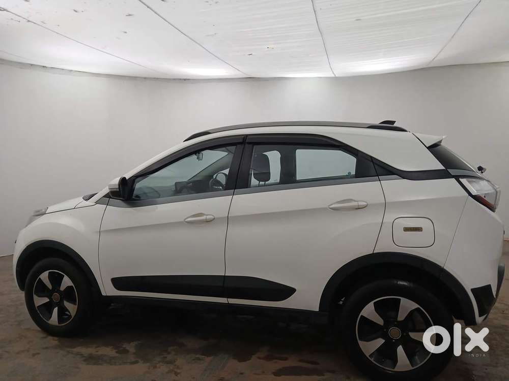 Tata Nexon 1.2 Revotron Xza Plus (o) Dual Tone, 2019, Diesel