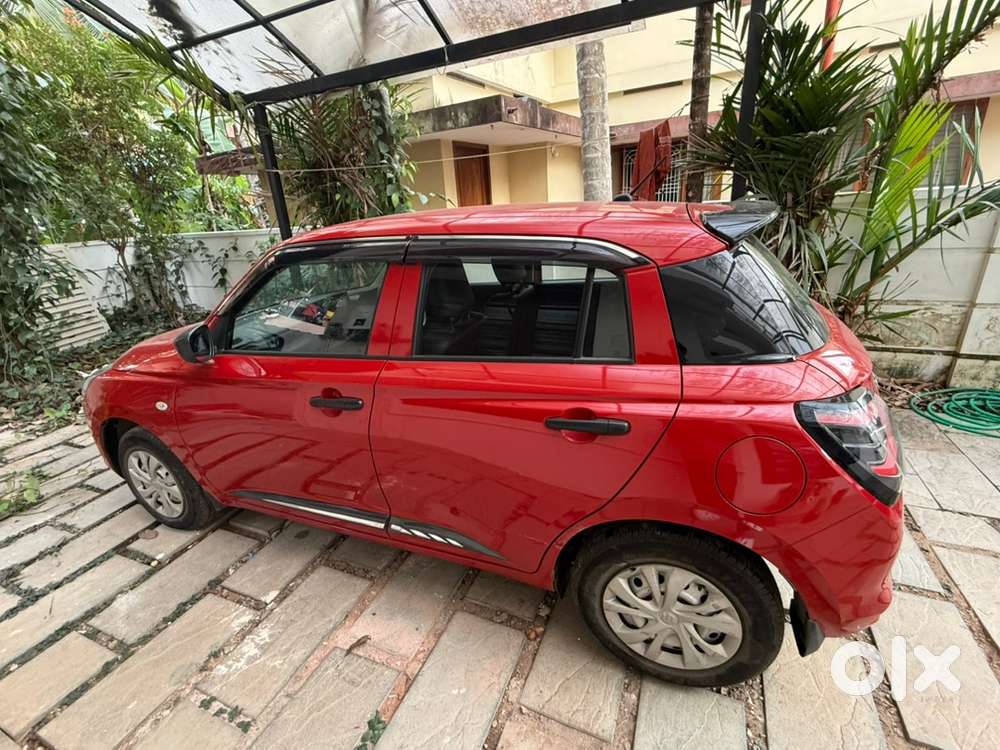 Maruti Swift Lxi Petrol Mt 2025 - Blitz Edition [mfg Year: Sept 2024]