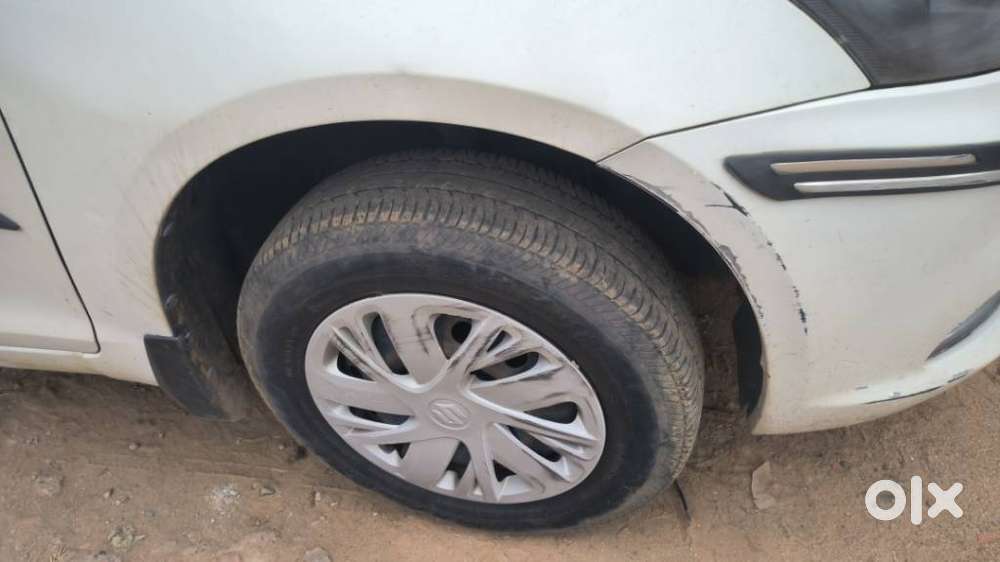 Maruti Suzuki Swift Dzire 1.2 Vxi Bsiv, 2014, Petrol