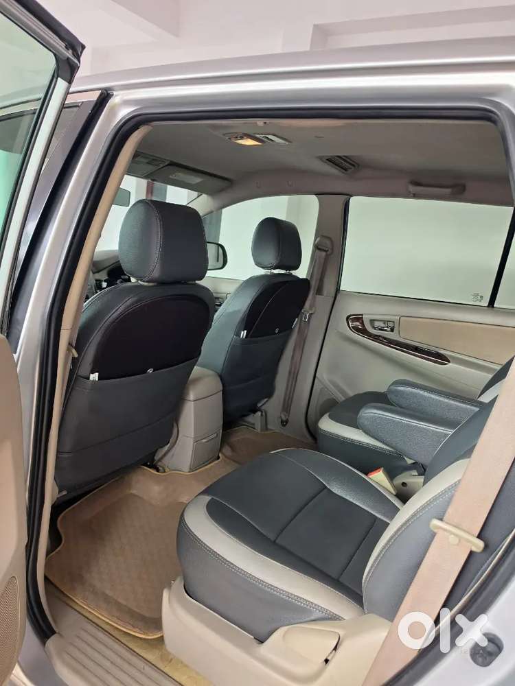 2013 Toyota Innova V 7 Str