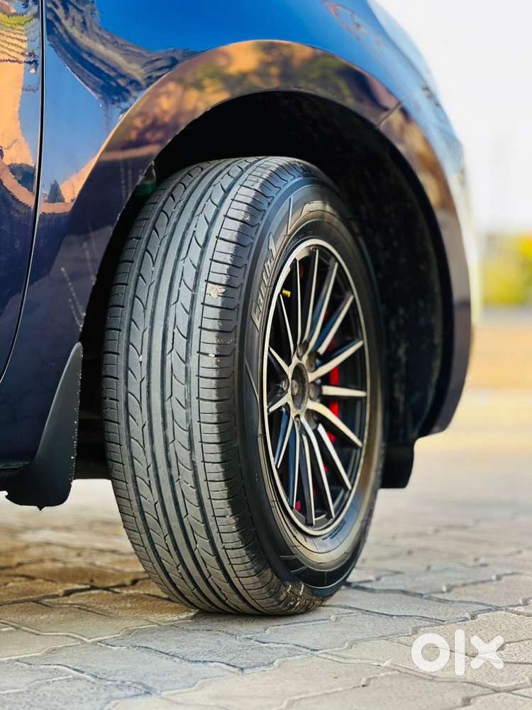 Maruti Suzuki Swift Lxi Optional-o, 2023, Petrol