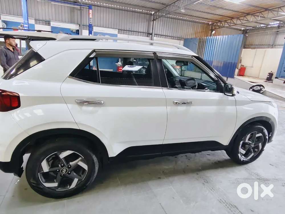Hyundai Venue Crdi 2019 With Manual Transmission