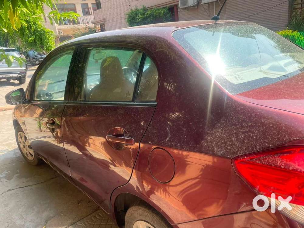 Honda Amaze 2015 Petrol 28000 Km Driven