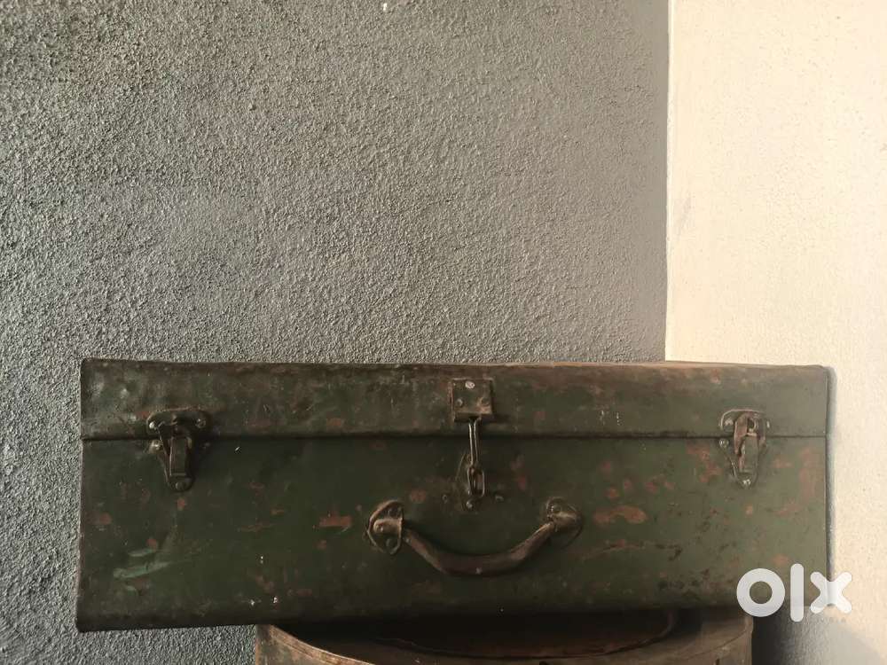 Peti for storage