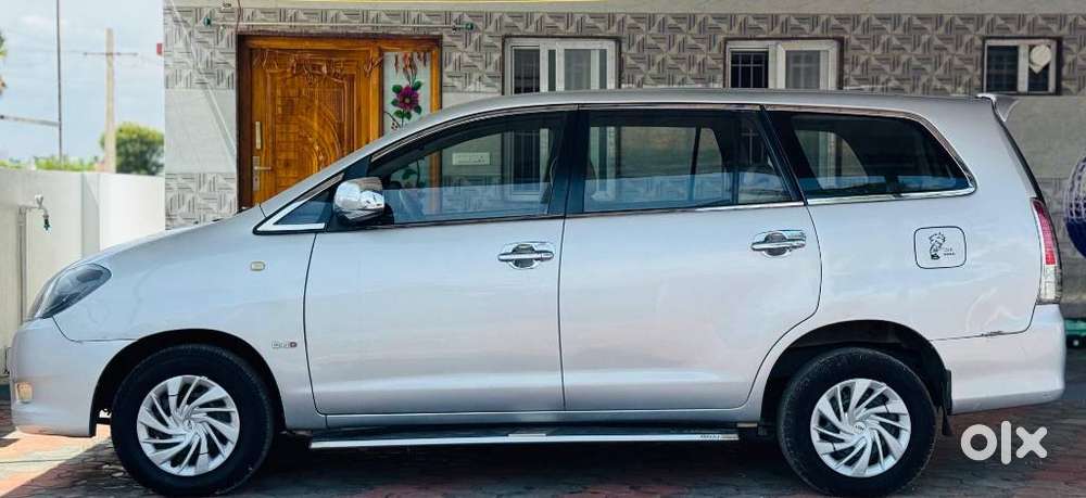 Toyota Innova, 2011, Diesel