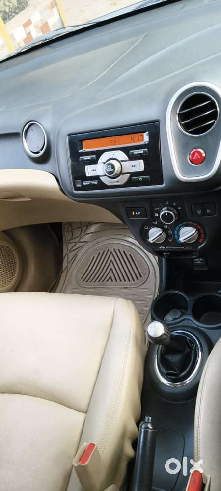 Honda Mobilio 1.5 V I-vtec, 2014, Petrol