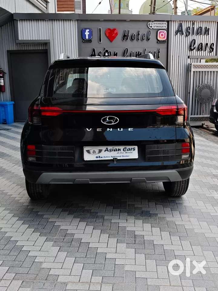 Hyundai Venue S 1.2 Petrol, 2024, Petrol