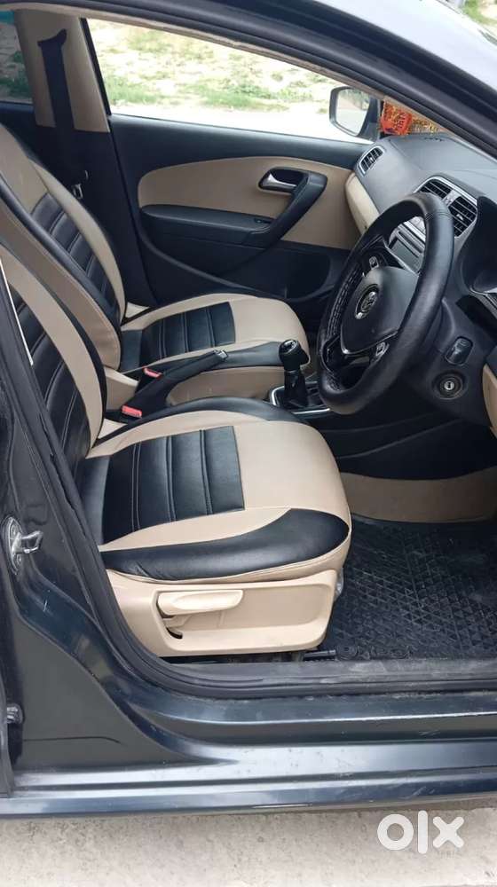 Volkswagen Polo Petrol Highline 1.2l, 2015, Petrol