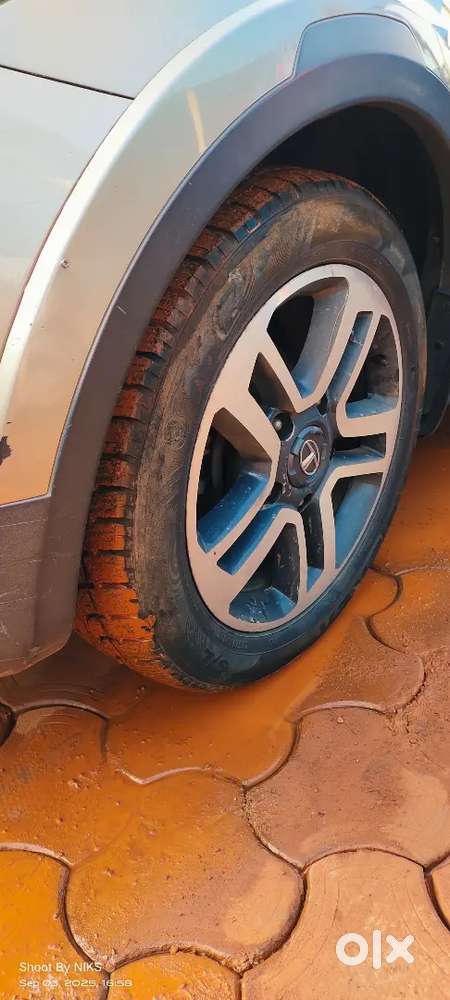 Tata Hexa 2017
