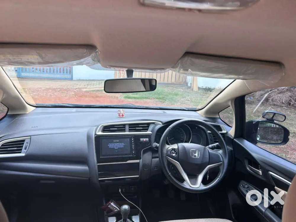 Honda Jazz 2019 Full Option Well Maintained
