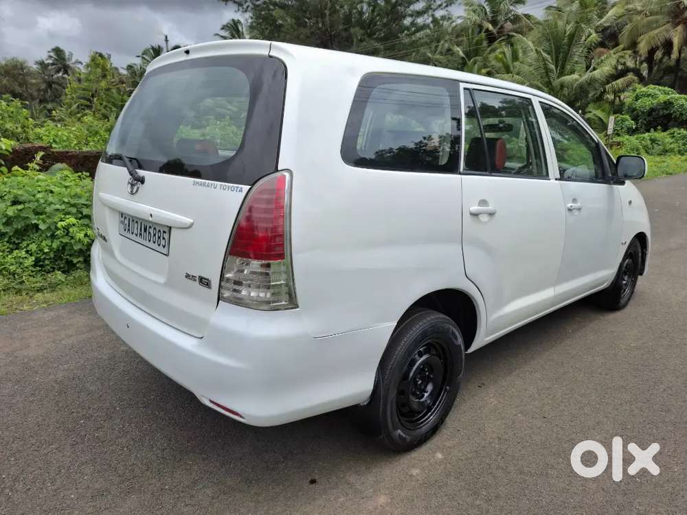 Toyota Innova 2.5 G 2010 Passing Till 2031 In Excellent Condition For