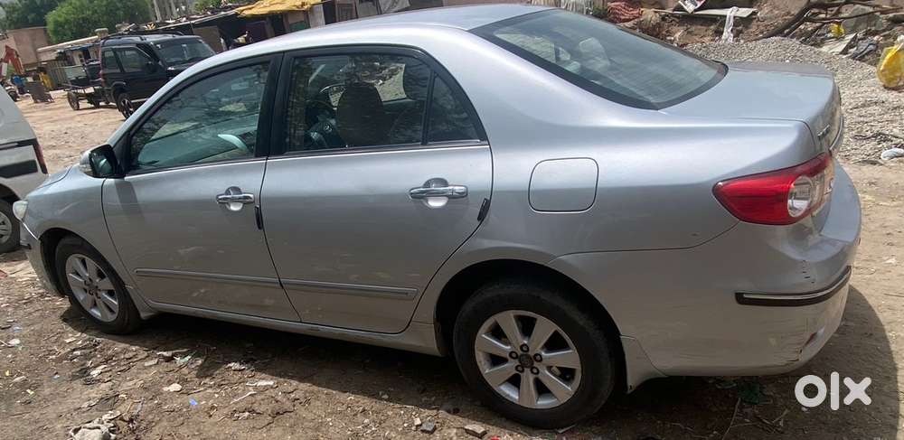 Toyota Corolla Altis 2012