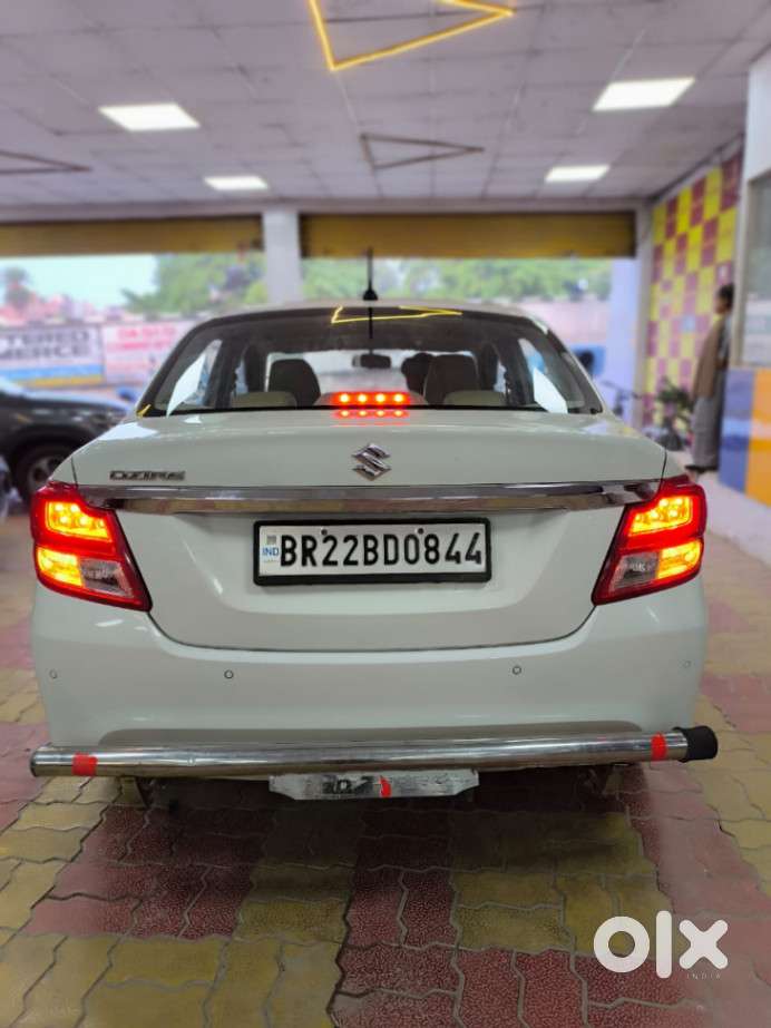 Maruti Suzuki Dzire 1.2 Vxi, 2023, Petrol