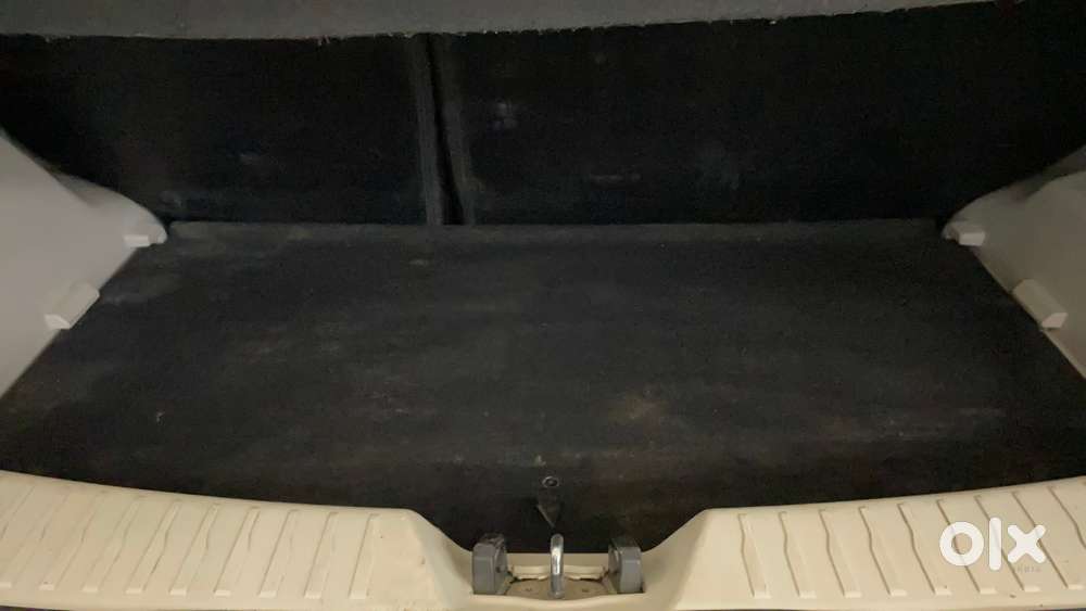 Mahindra Xuv300 W8, 2021, Petrol