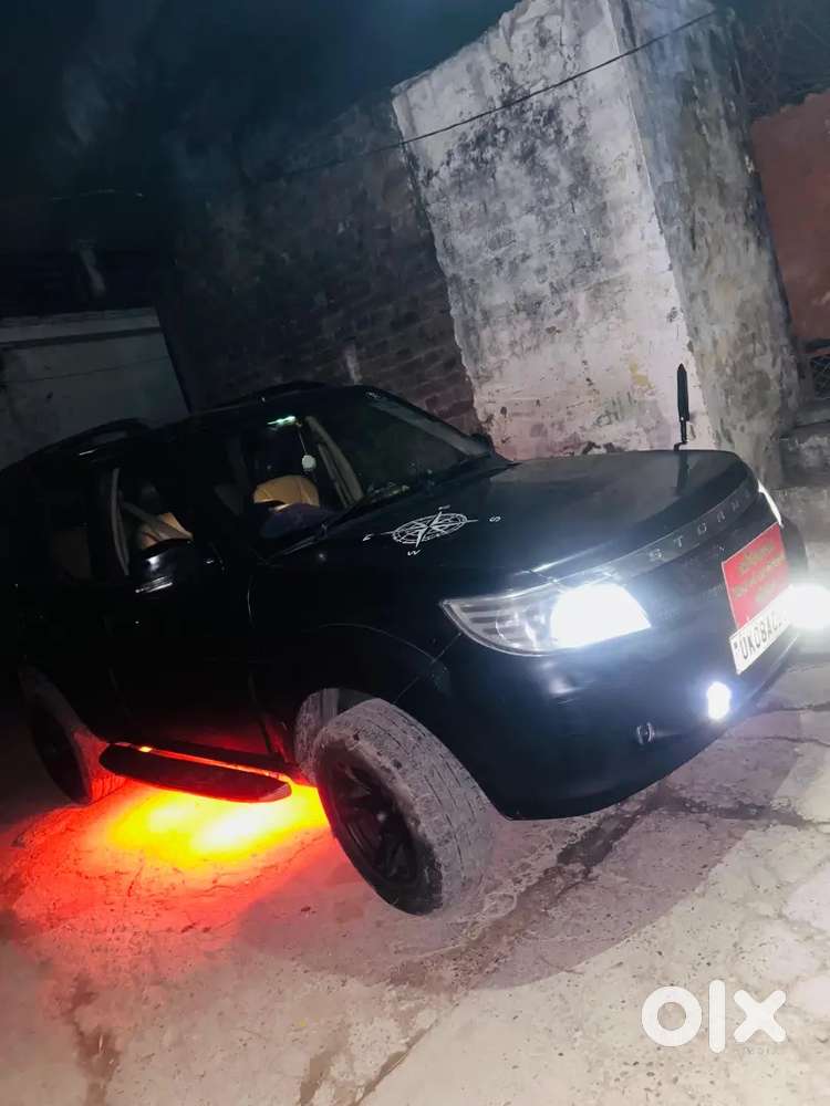Tata Safari Storme 2013 Diesel 90000 Km Driven