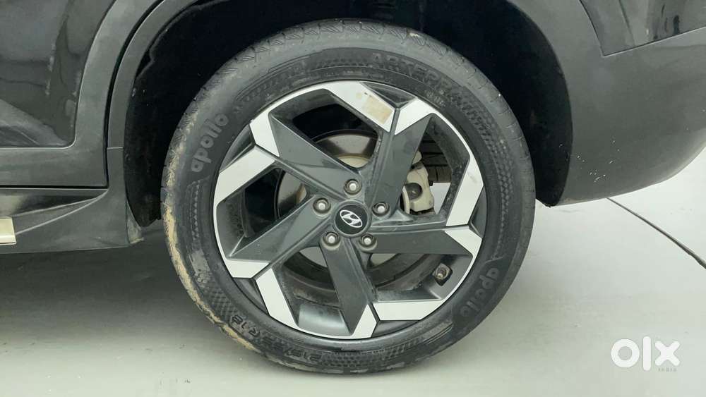 Hyundai Alcazar 2.0 Signature (o) Petrol At 6 Str, 2022, Petrol
