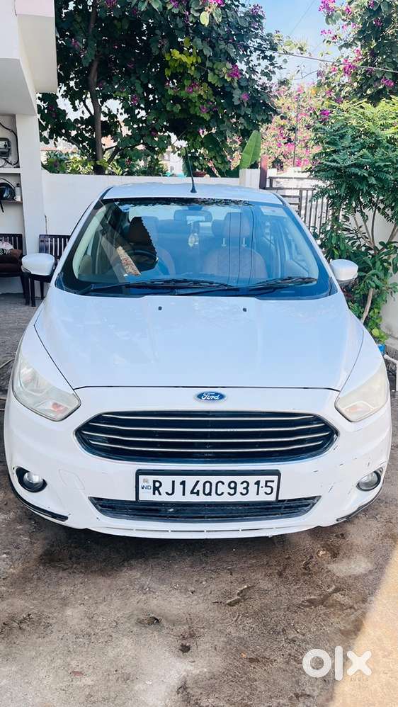 Ford Petrol Car 2016