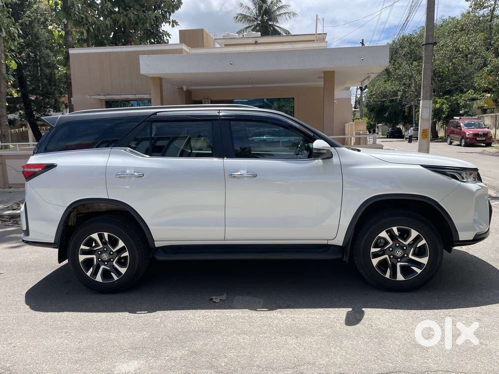 Toyota Fortuner Legender 4X2 AT 2.8, 2023, Diesel