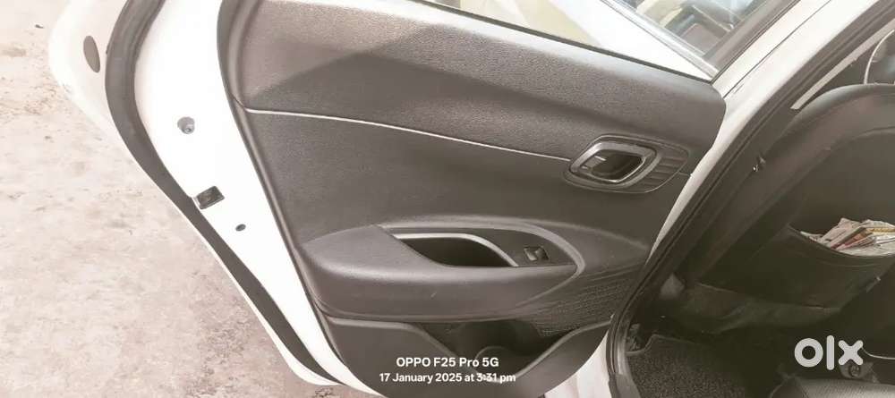 Well Maintained New Condition Car To Sell