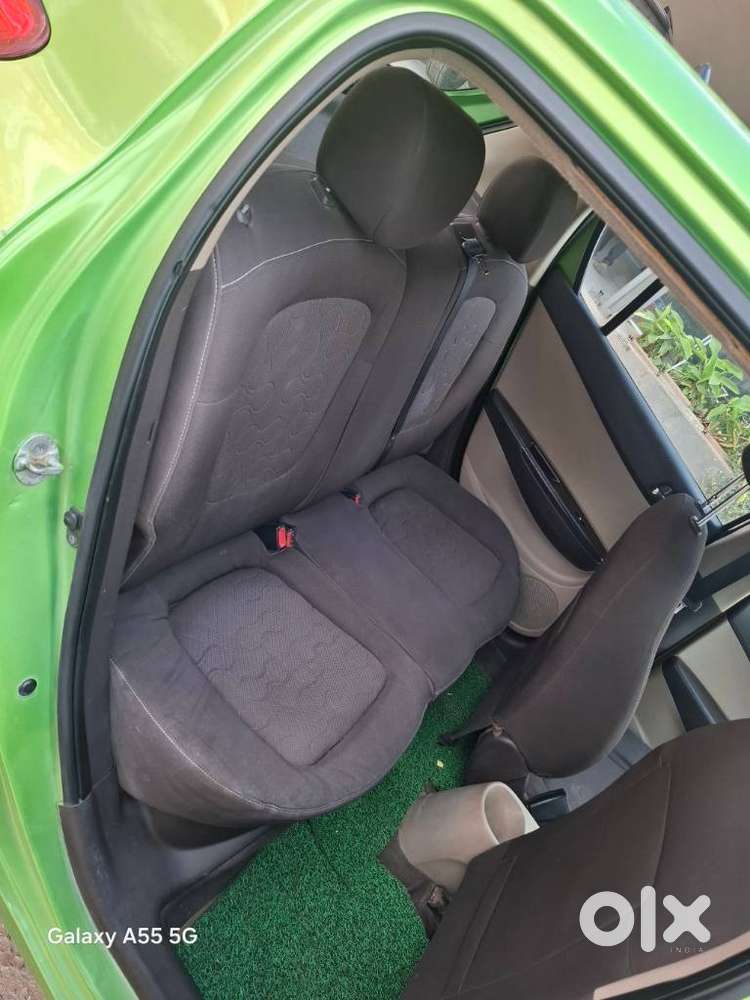 Hyundai I20 2009-2011 1.4 Asta (at), 2010, Petrol