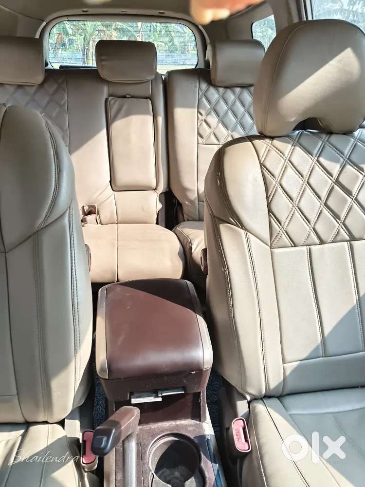 Mahindra Xuv700 W4 2014