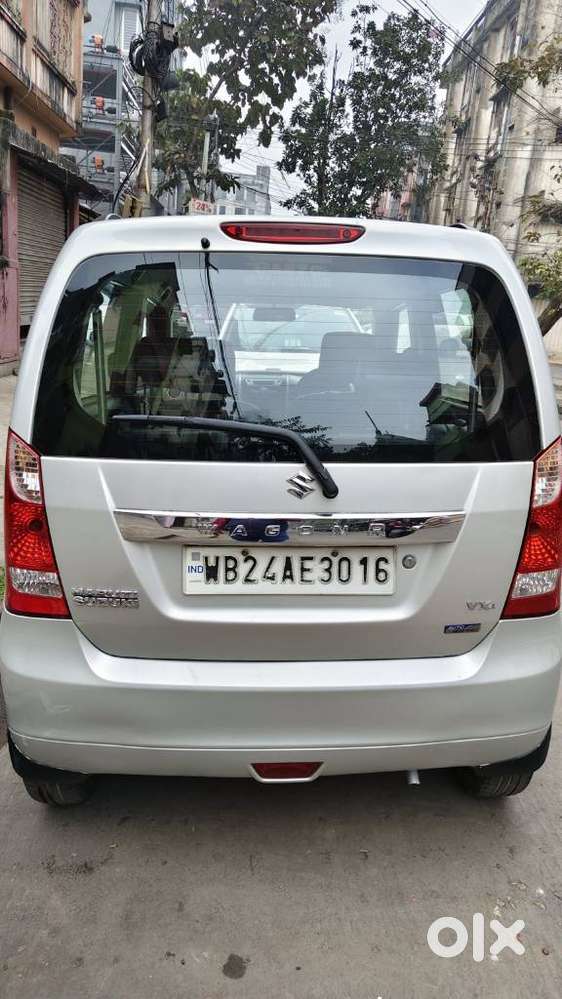 Maruti Suzuki Wagon R 1.0 Vxi Plus (o) Amt, 2016, Petrol