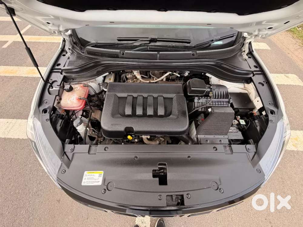 Mahindra Xuv700 2.2 Ax 7 Diesel At Luxury Pack Str, 2023, Diesel