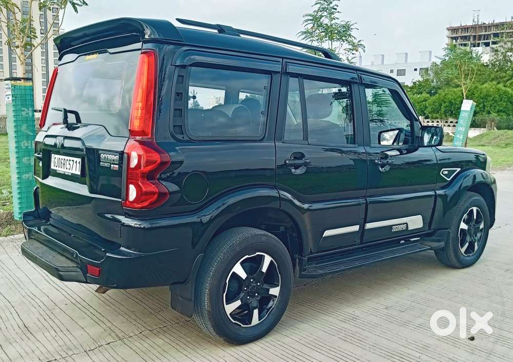 Mahindra Scorpio S11 Mt 7s, 2025, Diesel