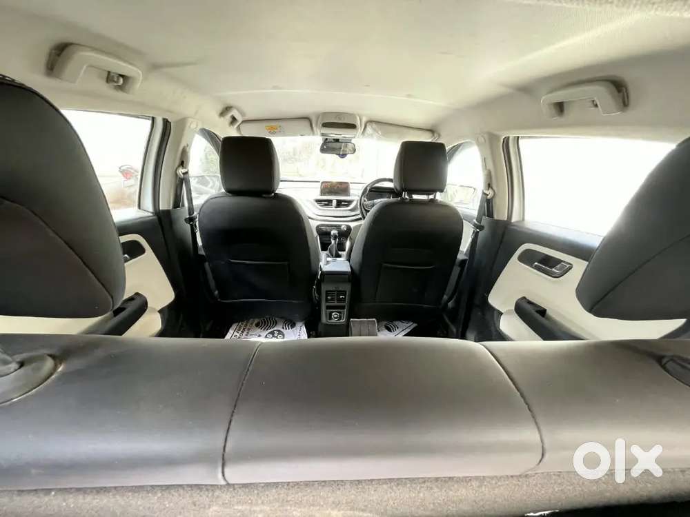 Tata Altroz Xz Plus Petrol 2025