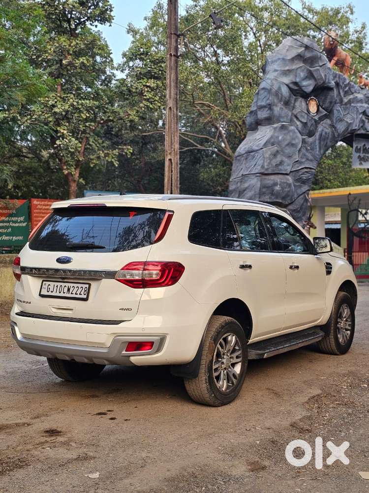 Ford Endeavour 3.2 Titanium 4x4 At, 2017, Diesel