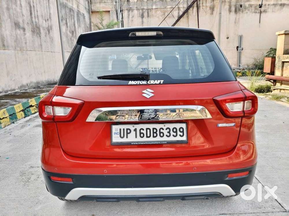 Maruti Suzuki Brezza 1.5 Zxi At Smart Hybrid Dual Tone, 2022, Petrol