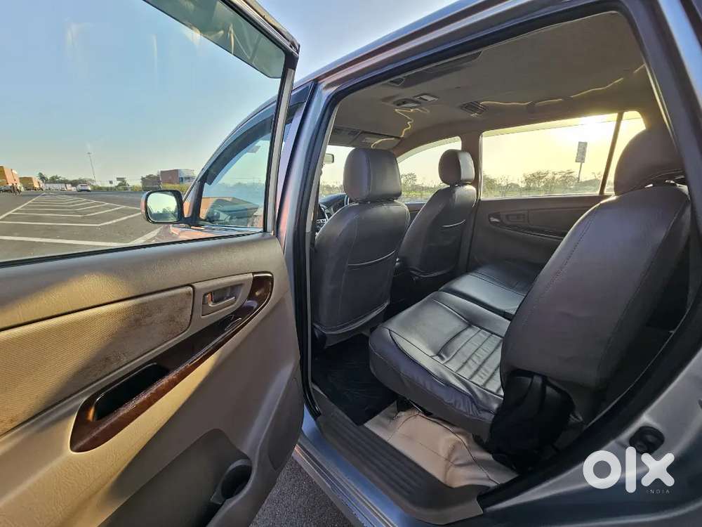 Toyota Innova 2.5 G 2015