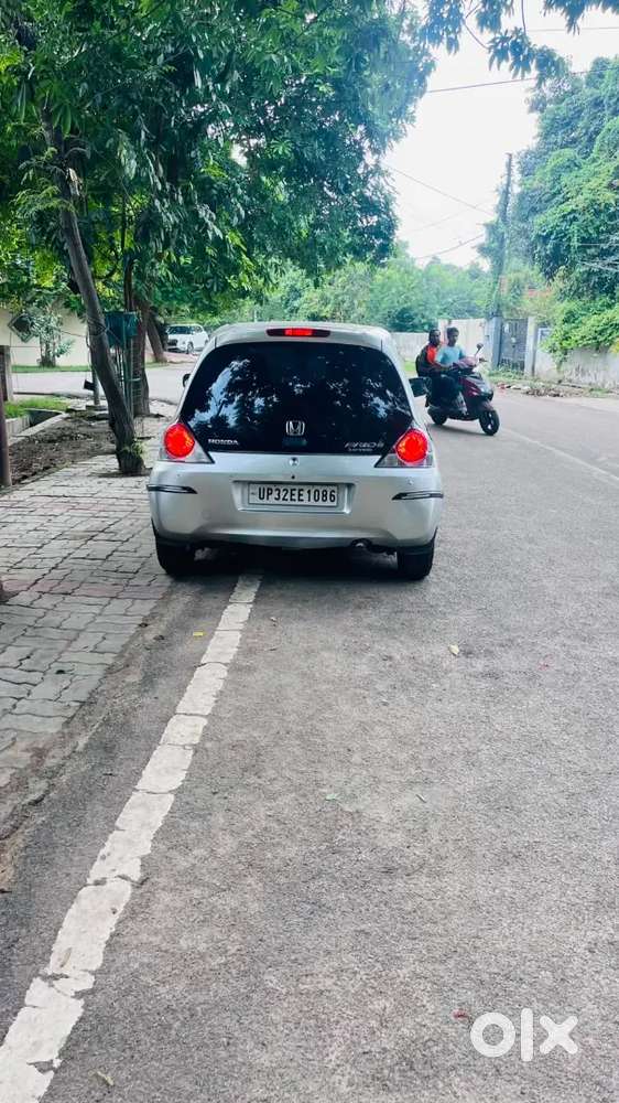 Honda Brio Petrol 2012 Mt