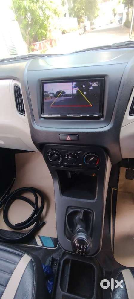 Maruti Suzuki Wagon R 1.0 Vxi Cng, 2022, Cng & Hybrids