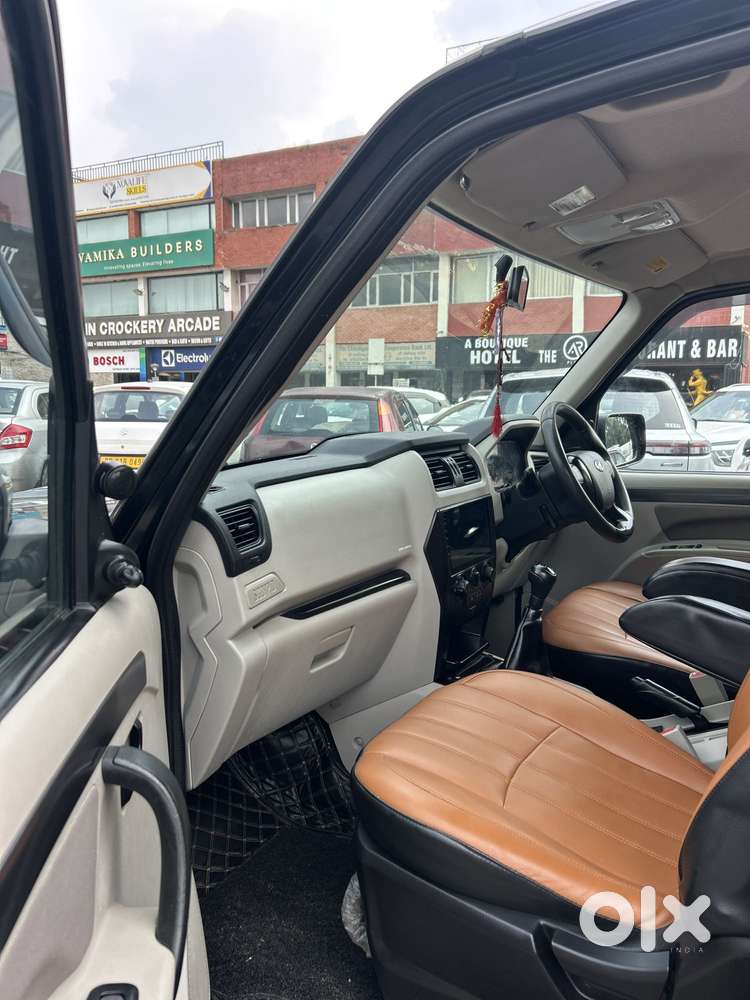 Mahindra Scorpio Classic 2.2 S 11 Mt 7 Str, 2021, Diesel