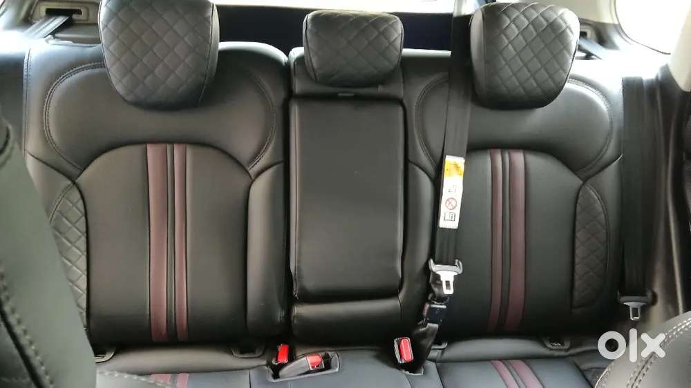 Toyota Urban Cruiser Hyryder, 1.5 Neo Drive 2025- 5700km-hr07-black