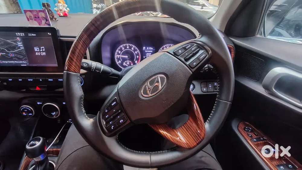 Hyundai Venue Sx Plus Automatic Sunroof Top Model