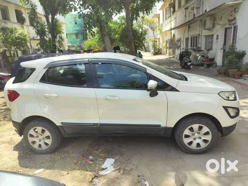 Beautiful Interior With All Amenities