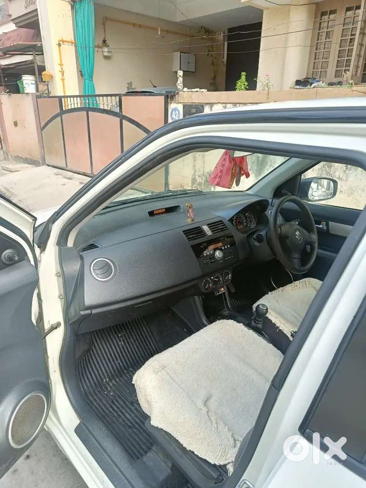 Maruti Suzuki Swift Dzire Vxi 2010 | 1st Owner | Petrol + Lpg