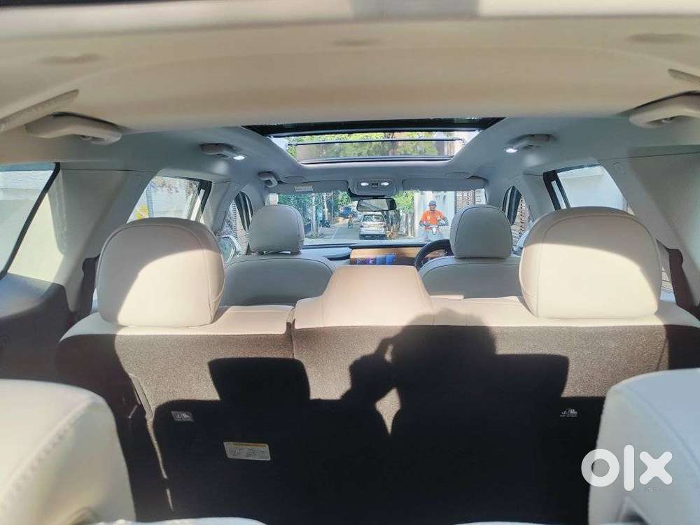Mahindra Xuv700 2.2 Ax 7 Diesel At Luxury Pack Str Awd, 2023, Diesel