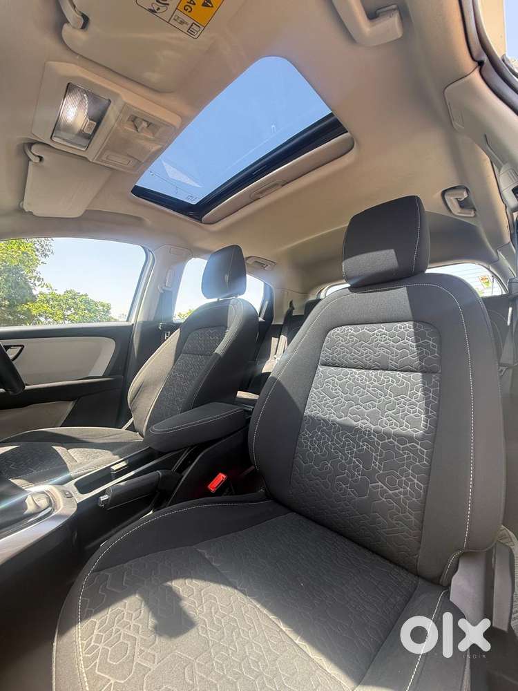 Tata Altroz Xza Plus (s), 2023, Petrol