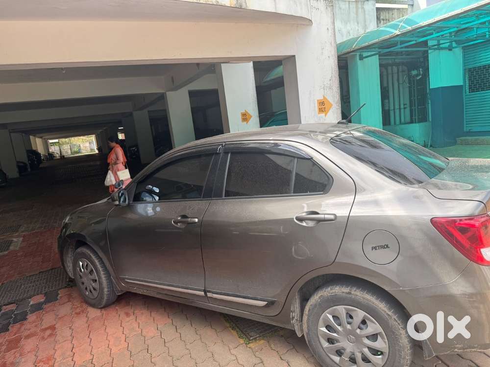 Maruti Suzuki Dzire 2022 Petrol Well Maintained