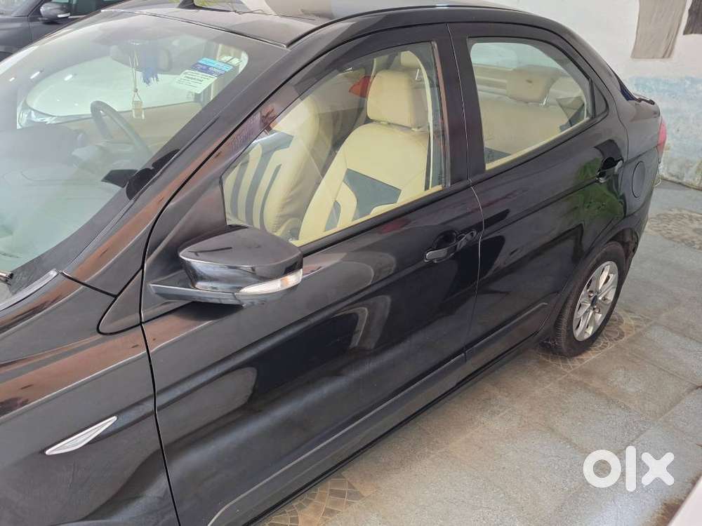 Ford Aspire Titanium Blu 2016