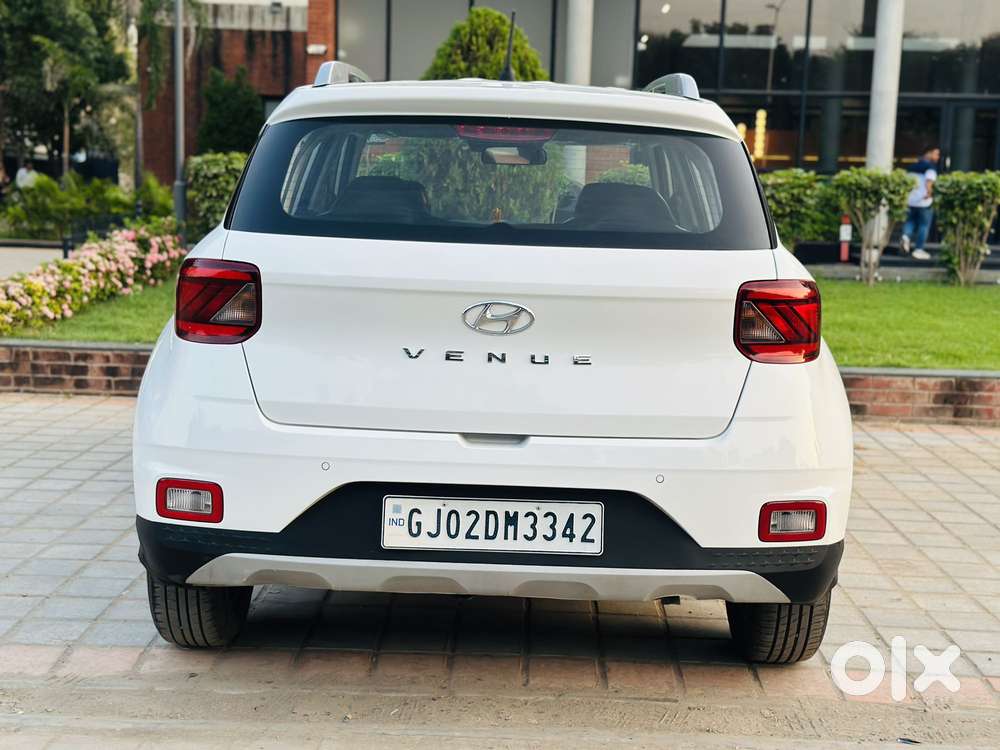 Hyundai Venue S Mt 1.2 Kappa, 2022, Cng & Hybrids
