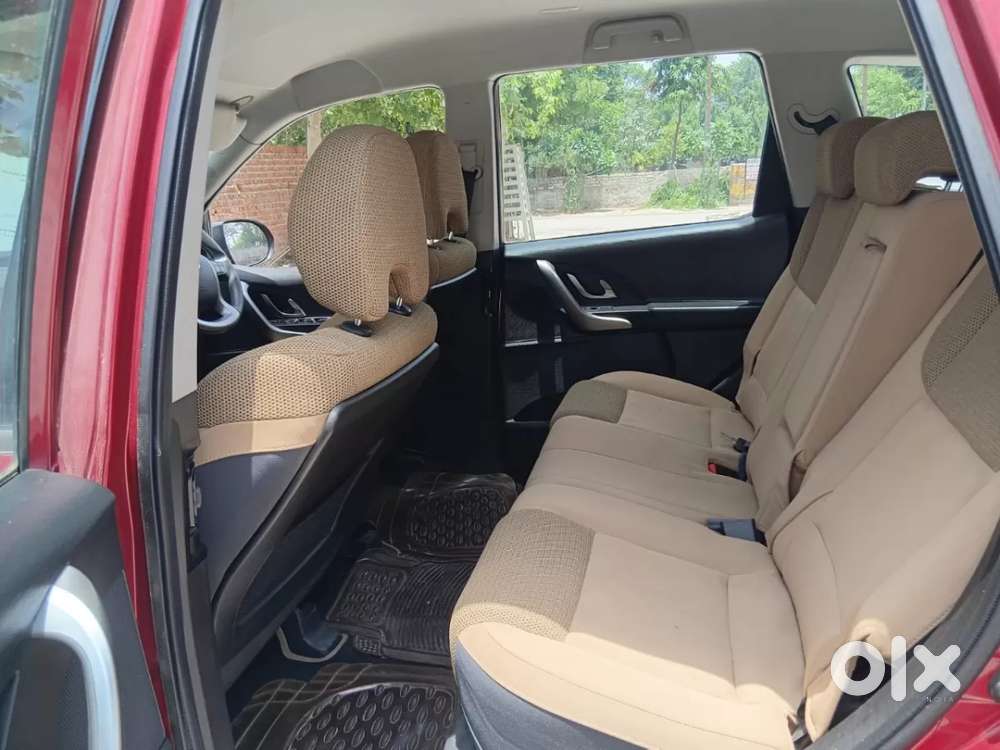 Mahindra Xuv500 W7 At, 2018, Diesel