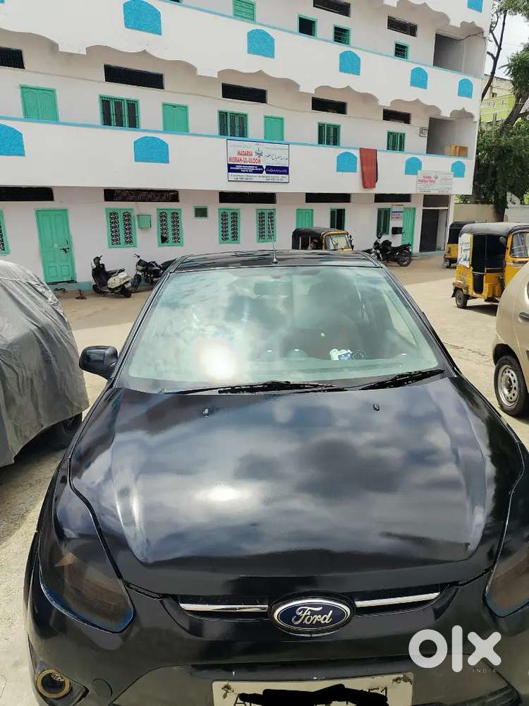 Ford Figo Diesel Zxi 2011